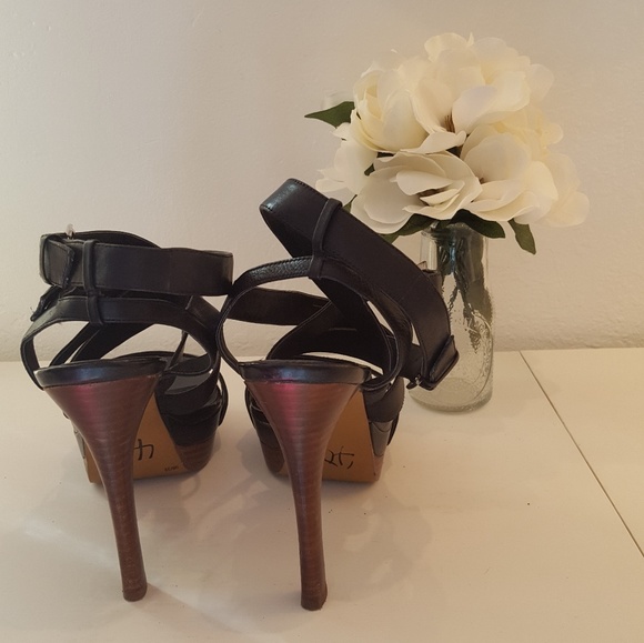 BCBG Generation Leather Stiletto Sandal - Picture 4 of 7